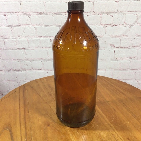 Vintage Other - Vintage Clorox Amber Glass 32oz Glass Bottle with Cover